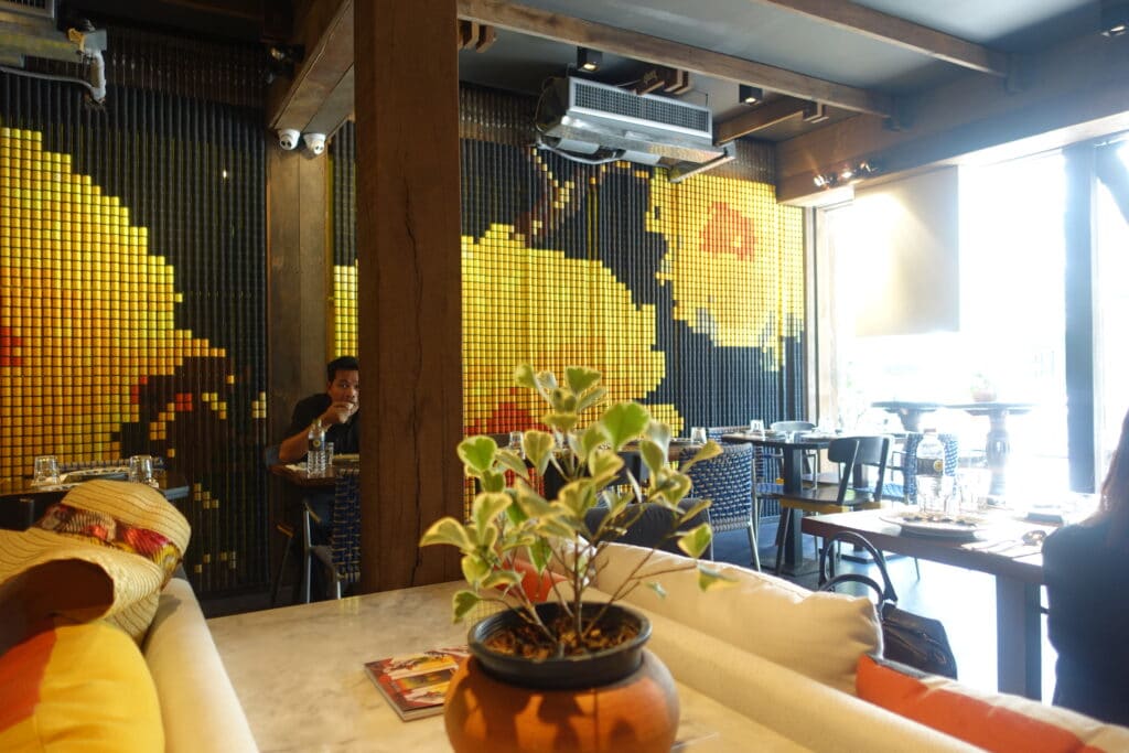 タイ・バンコク『Supanniga Eating Room Sathon（スパンニガー イーティング ルーム サトーン店）』タイ東北料理