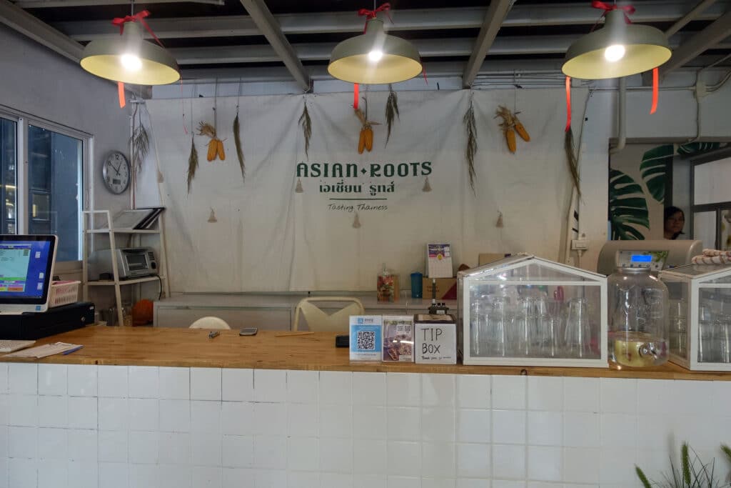タイ・チェンマイ『Asian Roots Reastaurant & Cafe（アジアン ルーツ レストラン＆カフェ）』モダン・タイ料理