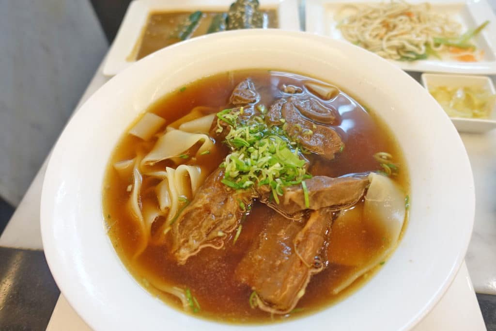 台湾・台北『天下三絶（テンシャーサンジュエ）』牛肉麺